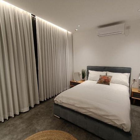 Luxury Aparment 5 Room 2 Minutes From The Beach บัตยัม ภายนอก รูปภาพ